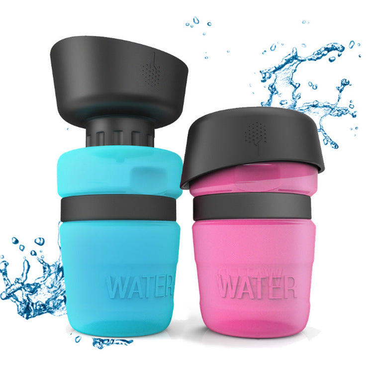 Draagbare waterfles voor hondenreizen